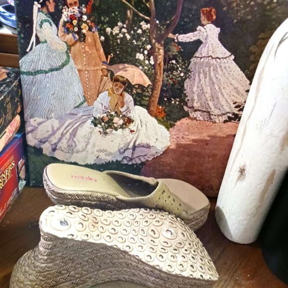 CLOSEOUT SALE!!!! SKY WEDGE 👖🛍👠 SANDALS.👡SIZE 8 ,LIKE NEW!,GIFT IT.🎁 - Picture 3 of 8